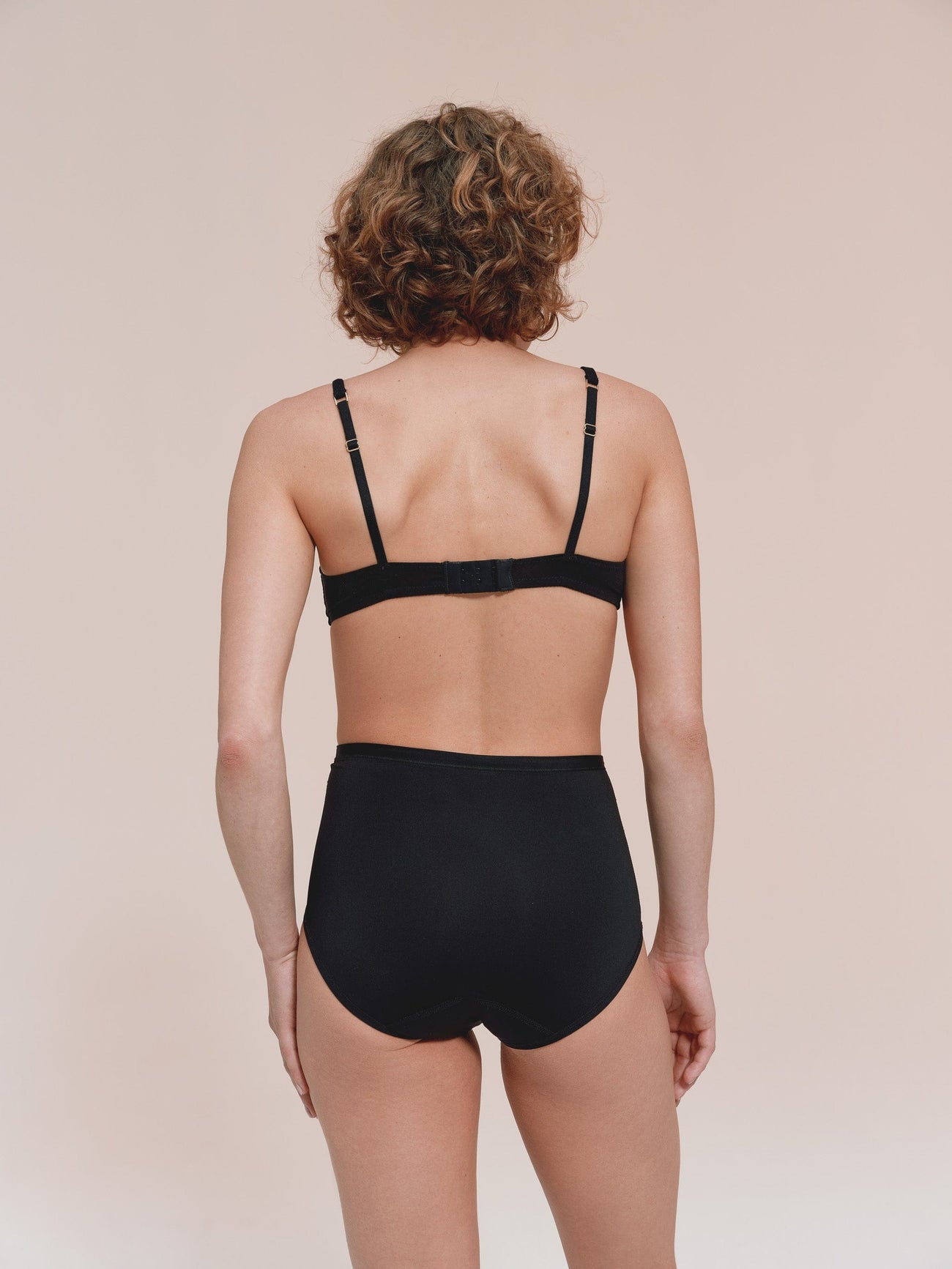 High-Waist - Recyceltes Nylon - Schwarz